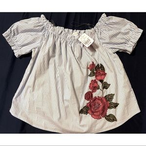 Off the shoulders crop top